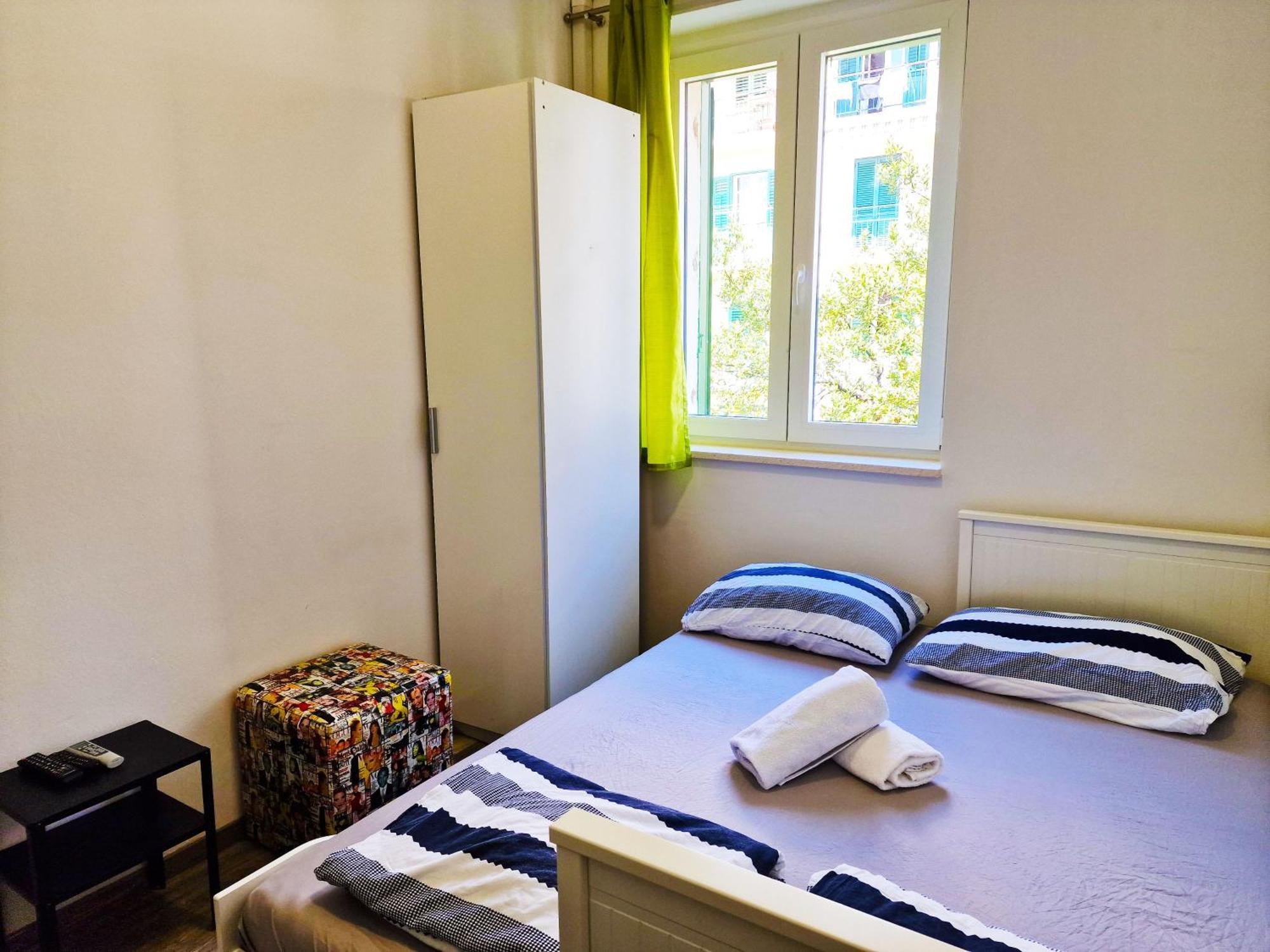 Double Room with Shared Toilet,1590280830:JPEG