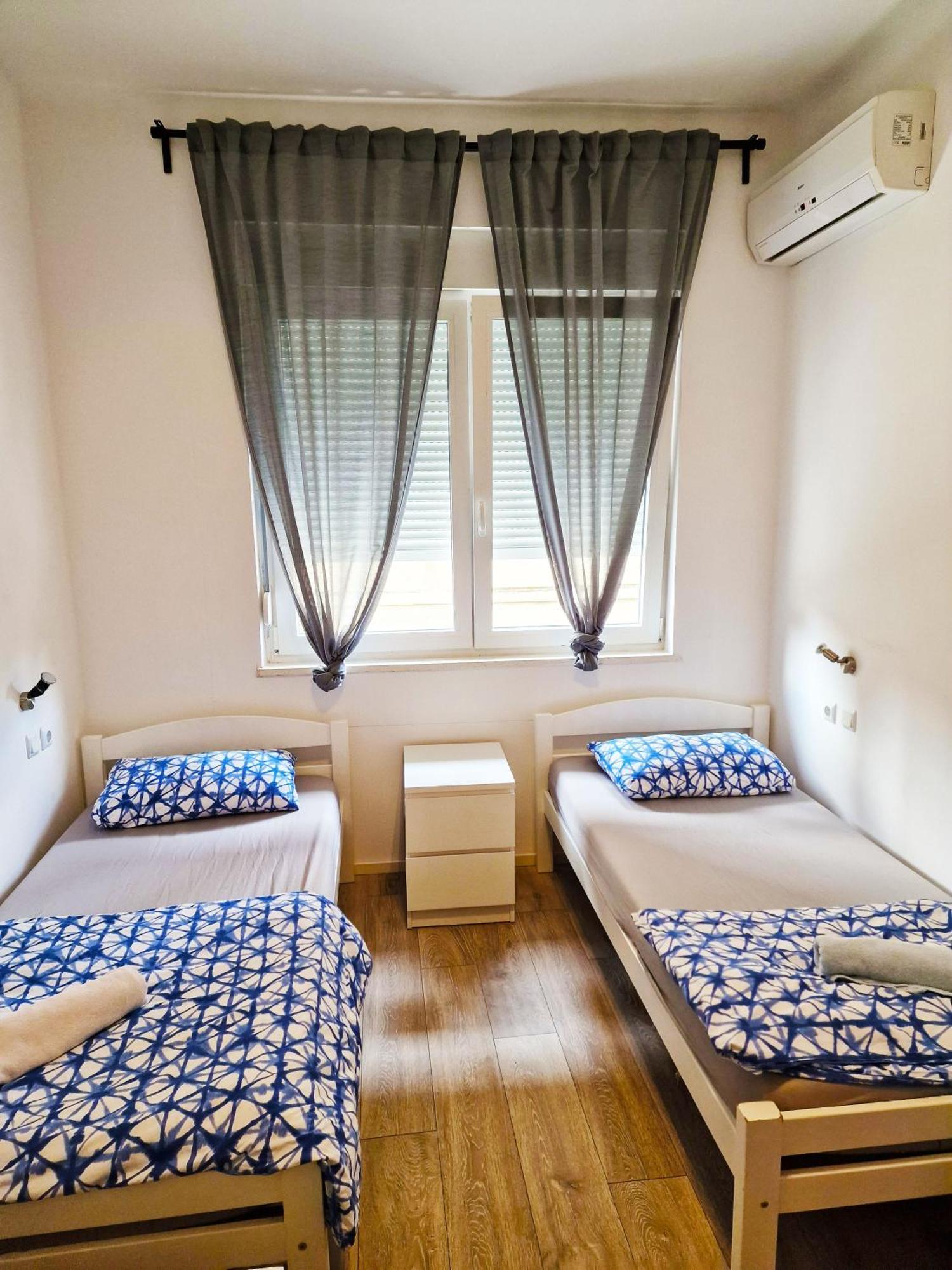 Twin Room with Shared Bathroom,1590281575:JPEG